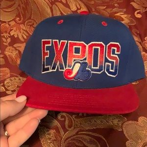 Expos snap back •Never Worn•